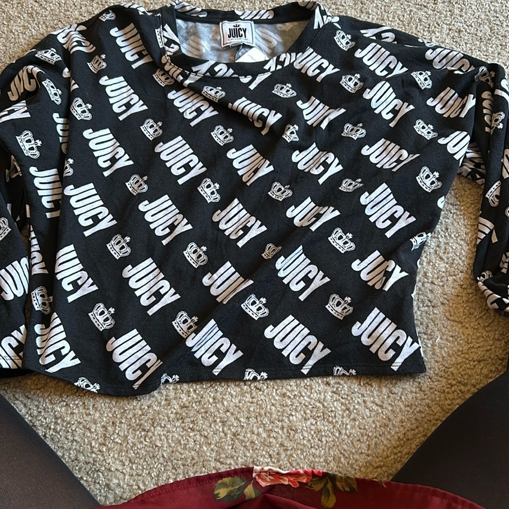 Juicy Couture Black and White Logo Sweatshirt - Picture 12 of 12